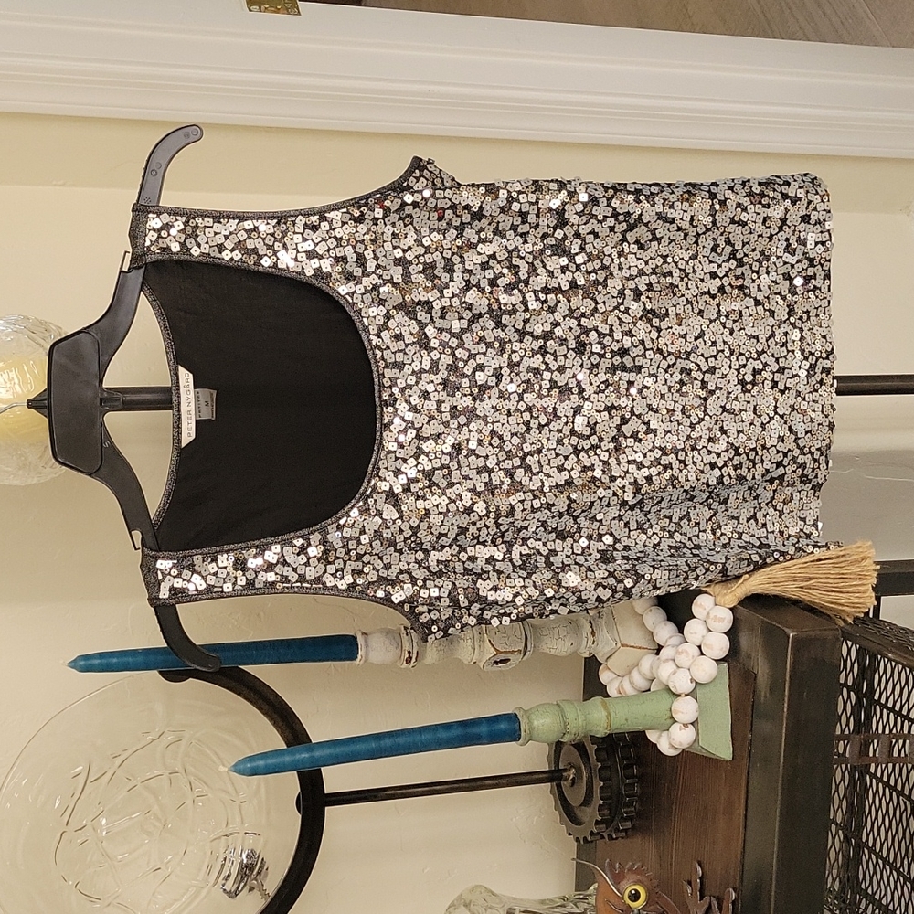 Sequin, very sparkly tank, Medium petite. Peter Nygard